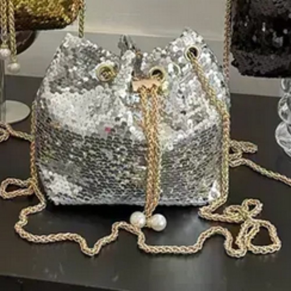 LAST ONE Classy Silver Sequin Evening Party Club Drawstring Chain Pouch Bag - Picture 3 of 5